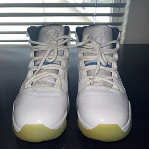 Air Jordan 11 (XI) Columbias Men’s Size 11.5